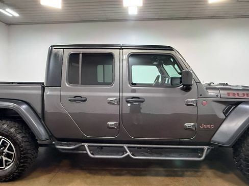Used 2024 Jeep Gladiator Rubicon w/ Convenience Group AWD/4WD image 33