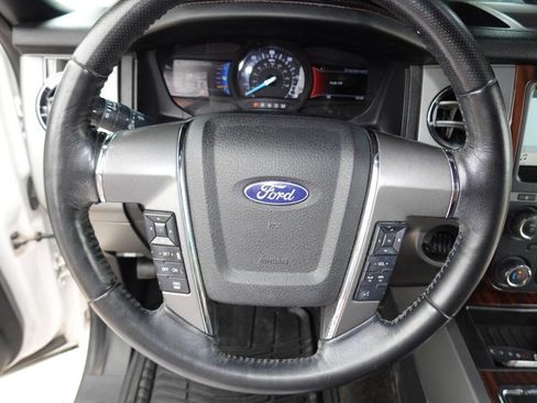 Used 2017 Ford Expedition EL Platinum RWD image 13