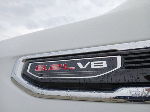 Certified 2020 GMC Sierra 1500 SLT w/ X31 Off-Road Package AWD/4WD image 9