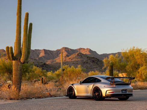Used 2016 Porsche 911 GT3 RS image 7