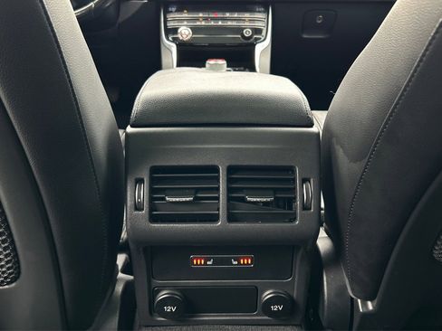 Used 2016 Jaguar XF Prestige image 35