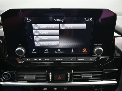 Used 2024 Nissan Pathfinder SV FWD image 23
