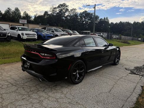 Used 2019 Dodge Charger R/T w/ Driver Confidence Group RWD image 5