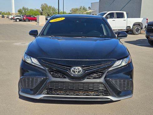 Used 2022 Toyota Camry XSE FWD image 8