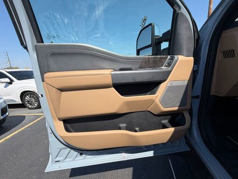 Used 2024 Ford F250 Lariat w/ Lariat Ultimate Package image 10