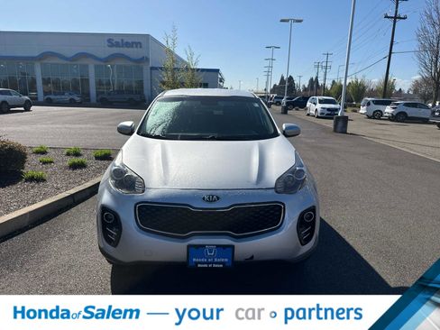 Used 2018 Kia Sportage LX AWD/4WD image 6