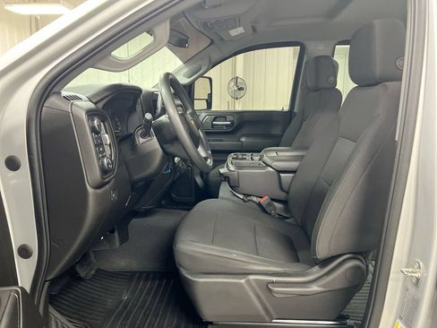 Used 2023 Chevrolet Silverado 2500 Custom w/ Custom Convenience Package AWD/4WD image 19