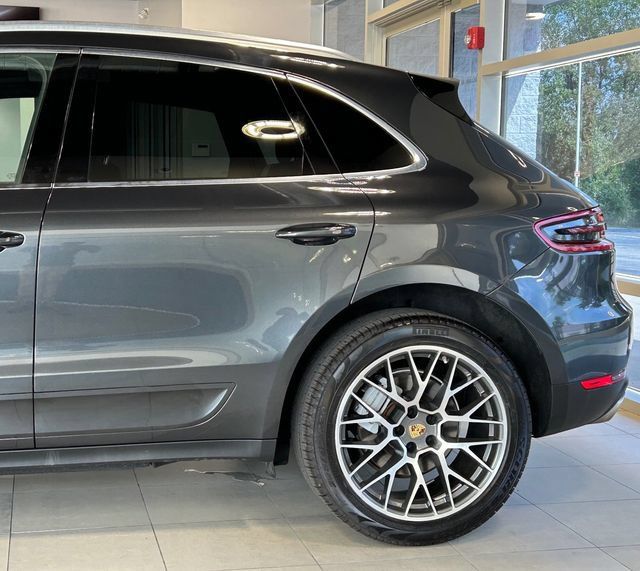 Used 2018 Porsche Macan S AWD/4WD image 9