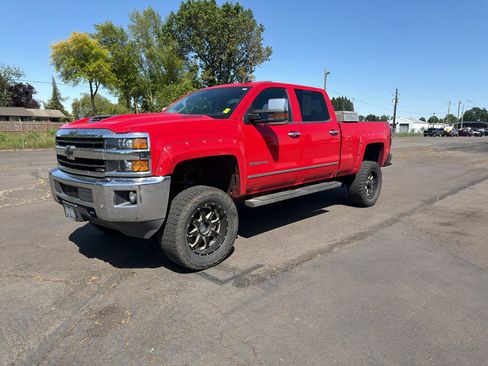 Used 2018 Chevrolet Silverado 2500 LTZ w/ Duramax Plus Package AWD/4WD image 4