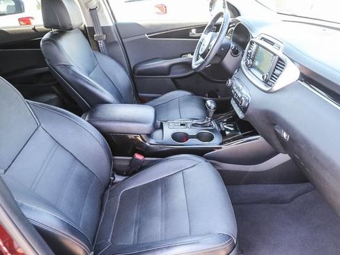 Used 2017 Kia Sorento SX AWD/4WD image 19