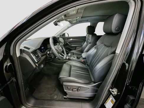 Used 2023 Audi Q5 2.0T Premium Plus w/ Premium Plus Package AWD/4WD image 13