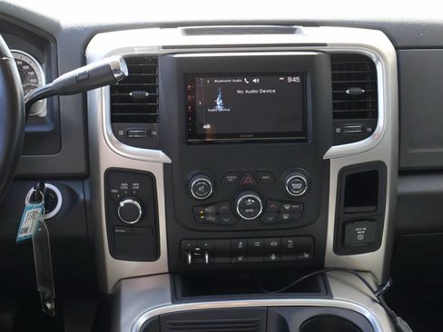 Used 2018 RAM 3500 Big Horn w/ Harvest Edition AWD/4WD image 15