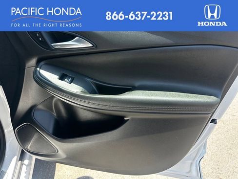 Used 2020 Buick Encore GX Essence w/ Advanced Technology Package FWD image 16