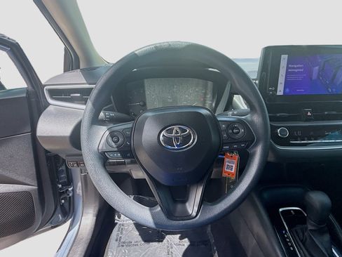 Used 2024 Toyota Corolla LE FWD image 10