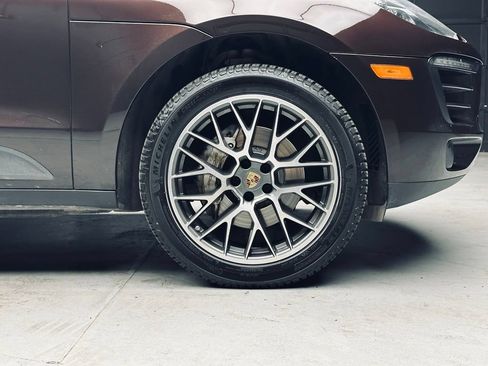 Used 2018 Porsche Macan S AWD/4WD image 42