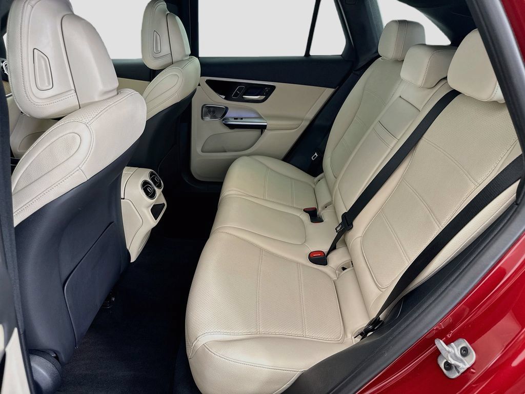 Certified 2026 Mercedes-Benz GLC 300 image 20