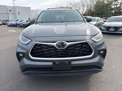 Used 2023 Toyota Highlander LE image 6