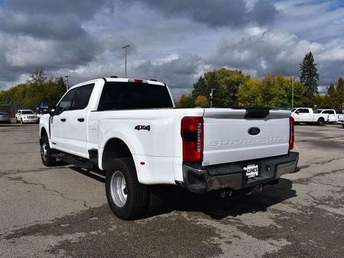 Used 2024 Ford F350 XLT w/ 360-Degree Camera Package image 5