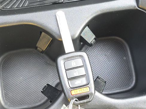 Used 2019 Honda CR-V LX image 25