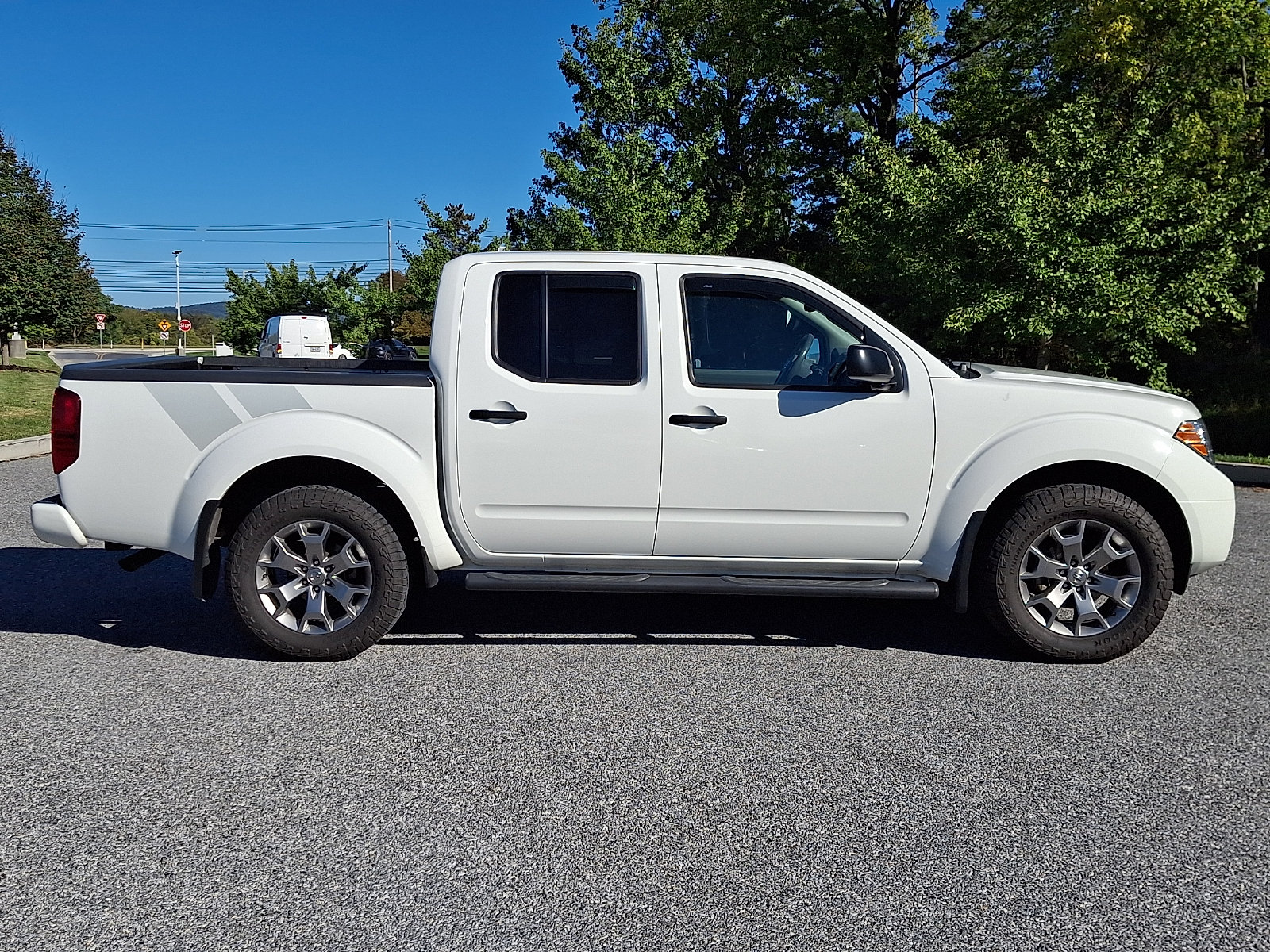 Certified 2020 Nissan Frontier SV AWD/4WD image 6