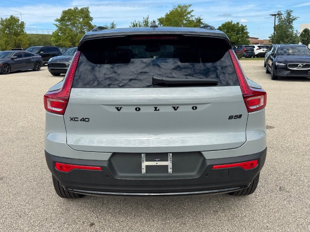New 2026 Volvo XC40 B5 Ultra w/ Protection Package Premier AWD/4WD image 3