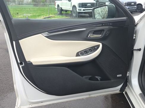 Used 2018 Chevrolet Impala Premier w/ Premier Confidence Package image 21