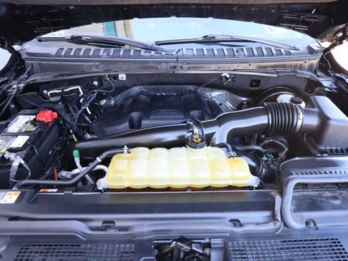 Used 2018 Ford Expedition Platinum RWD image 10