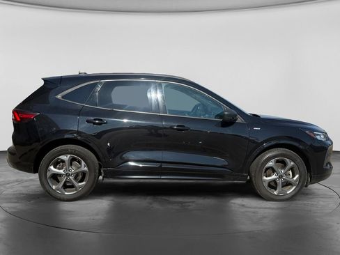 Used 2023 Ford Escape ST-Line AWD/4WD image 11