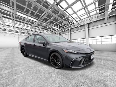 Used 2026 Toyota Camry SE w/ Convenience Package