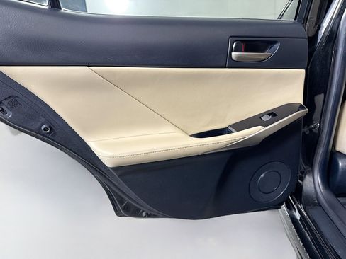 Used 2018 Lexus IS 300 w/ Comfort Package image 26