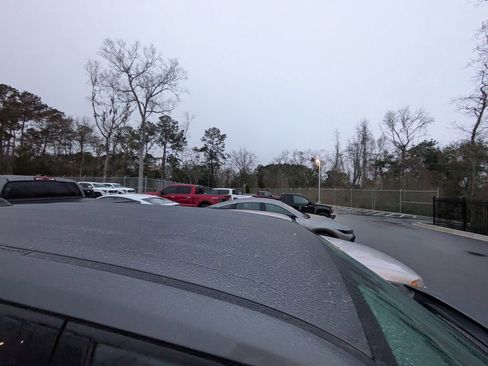 Used 2022 Toyota Highlander L image 11