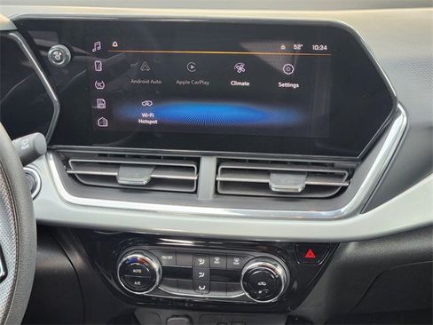 Used 2025 Chevrolet Trax LT image 26