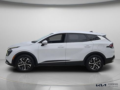 Used 2025 Kia Sportage EX FWD image 3