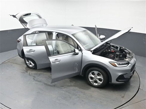 Used 2023 Honda HR-V LX image 46