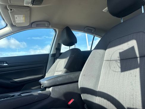 Certified 2025 Nissan Altima 2.5 SV FWD image 37