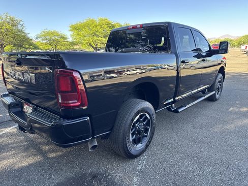 Used 2025 RAM 3500 Laramie AWD/4WD image 7