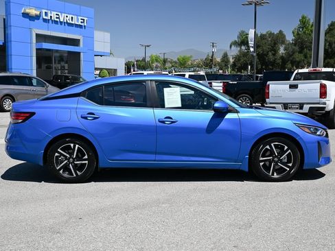 Used 2024 Nissan Sentra SV FWD image 3