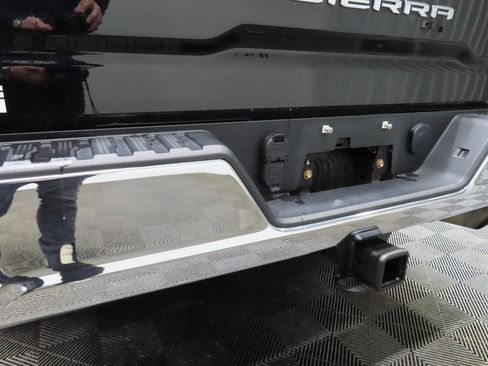 Used 2022 GMC Sierra 2500 SLE image 37