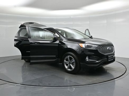 Certified 2023 Ford Edge SEL w/ Convenience Package AWD/4WD image 30