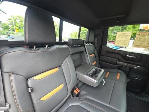 Used 2022 GMC Sierra 1500 AT4 w/ AT4 Premium Package AWD/4WD image 16
