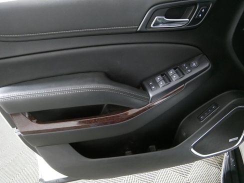 Used 2020 GMC Yukon SLT AWD/4WD image 13