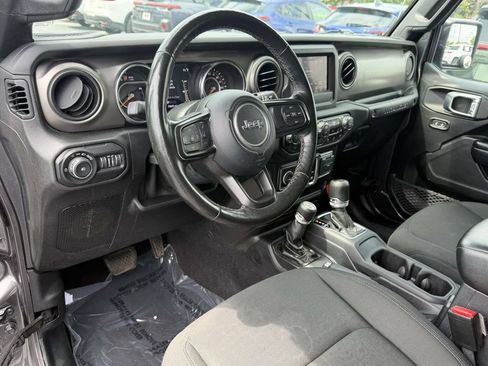 Used 2021 Jeep Wrangler Sport AWD/4WD image 19
