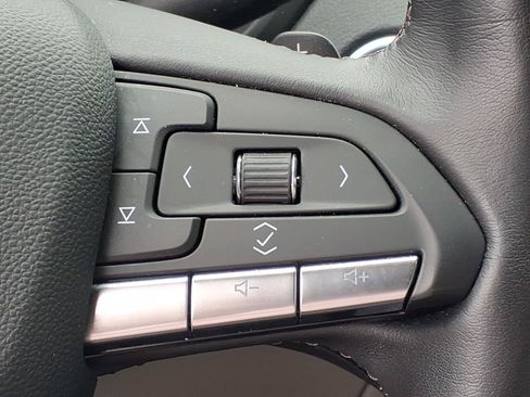 Used 2023 Cadillac XT4 Premium Luxury w/ Cold Weather Package FWD image 12