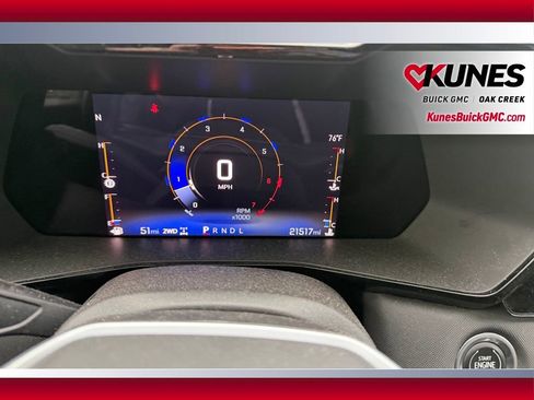 Used 2023 Chevrolet Colorado Z71 w/ Z71 Convenience Package 2 AWD/4WD image 17
