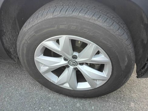 Used 2018 Volkswagen Atlas SE image 34