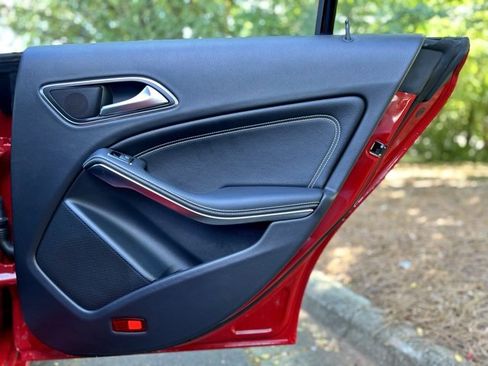 Used 2019 Mercedes-Benz CLA 250 image 23