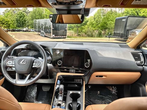 Used 2025 Lexus NX 250 FWD w/ Accessory Package (Z2) image 20