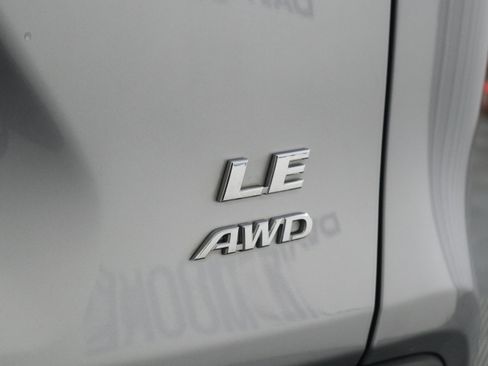 Used 2024 Toyota RAV4 LE AWD/4WD image 35