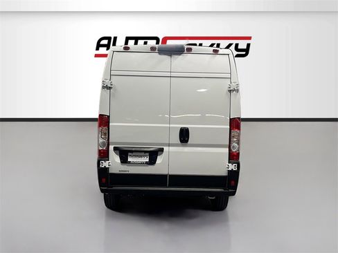 Used 2023 RAM ProMaster 2500 w/ Convenience Group image 6