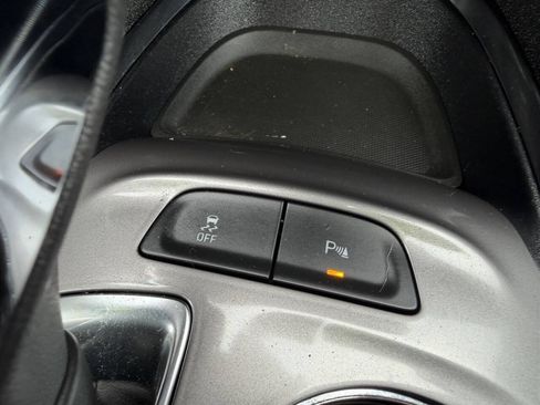 Used 2024 Chevrolet Malibu LT FWD image 25